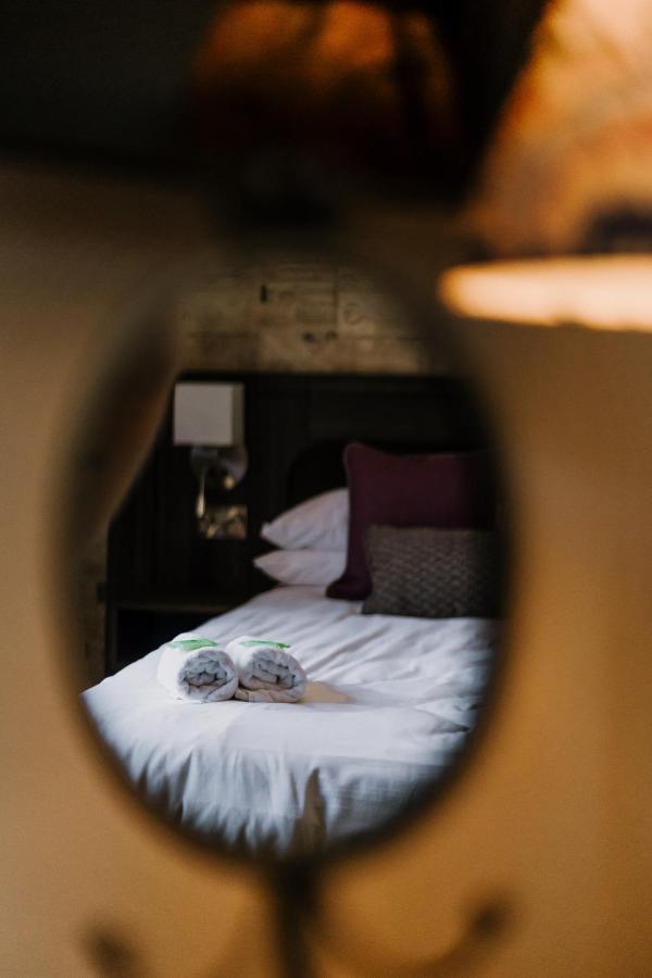The Bull Hotel Stony Stratford Exteriér fotografie